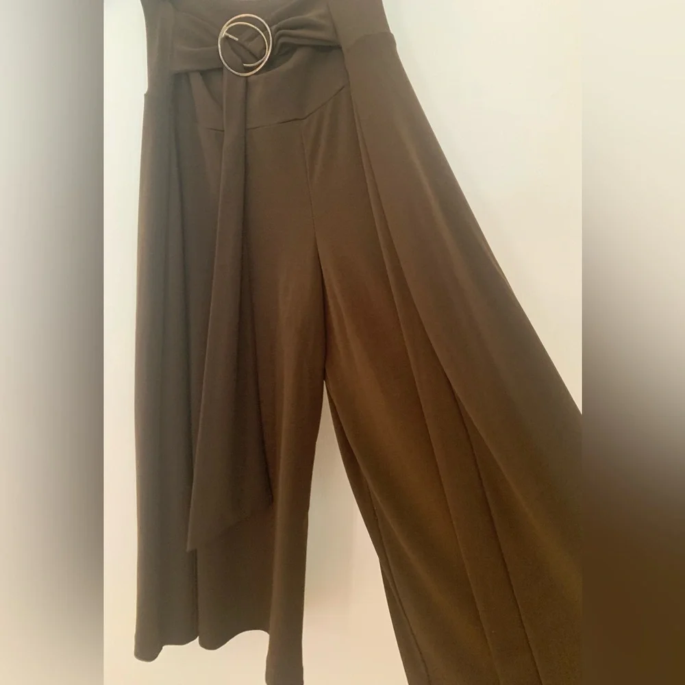 Amy Byer this stylish